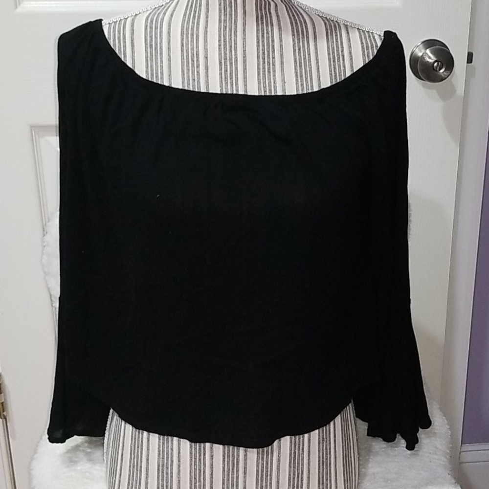 Ambiance off the shoulder top - Picture 5 of 10